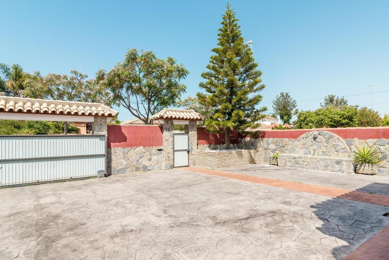 Villa Marty - Mayores De 25 Anos Chiclana de la Frontera Exterior foto