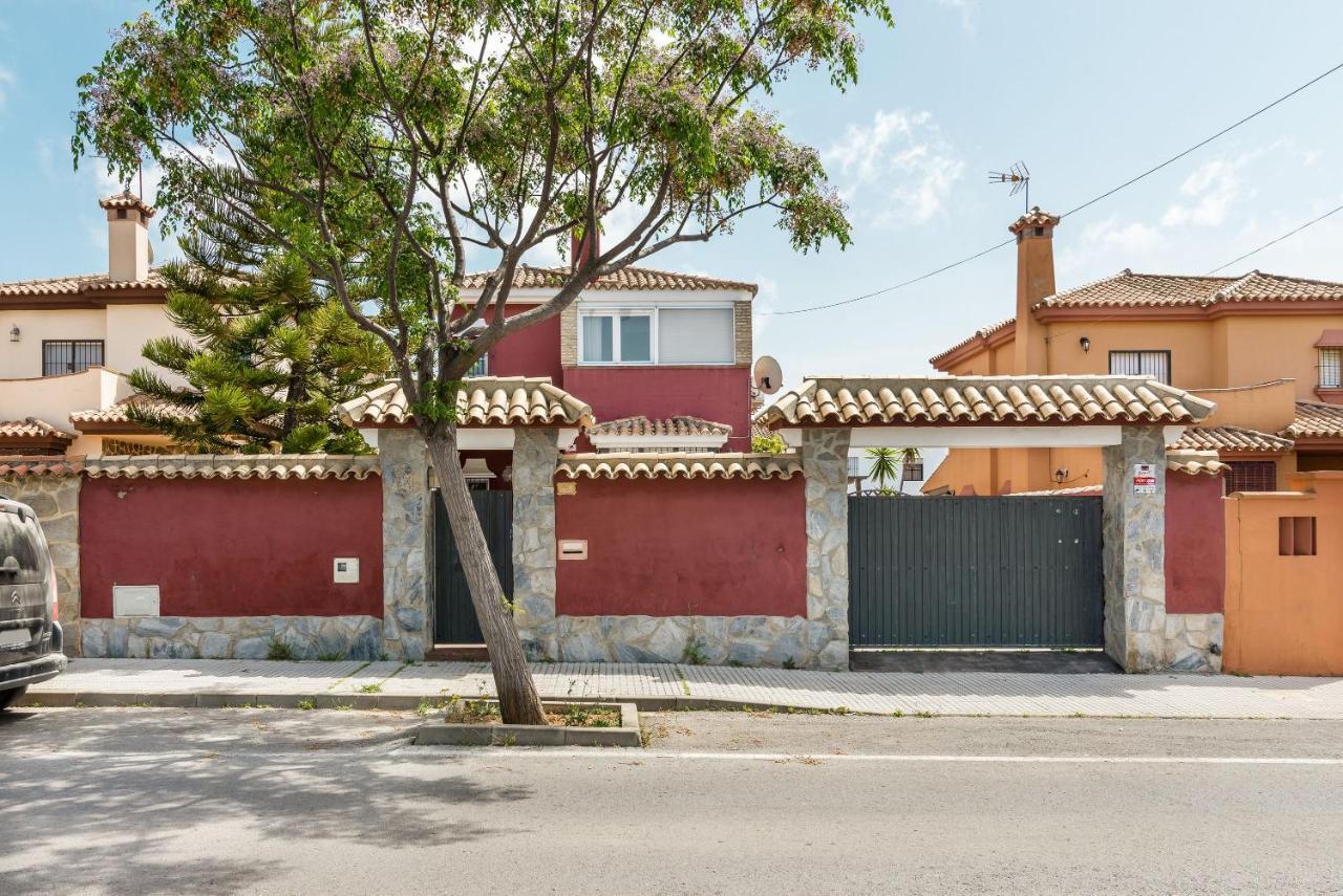 Villa Marty - Mayores De 25 Anos Chiclana de la Frontera Exterior foto